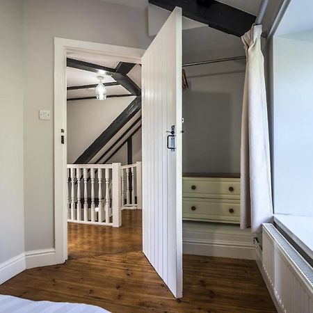 Barn Conversion - Hot Tub - Penally - Tenby Экстерьер фото