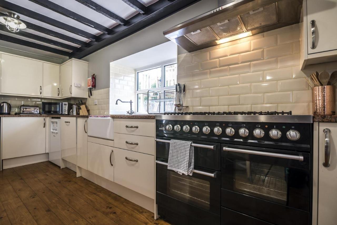Barn Conversion - Hot Tub - Penally - Tenby Экстерьер фото