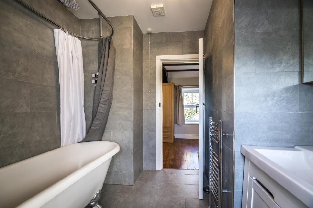 Barn Conversion - Hot Tub - Penally - Tenby Экстерьер фото