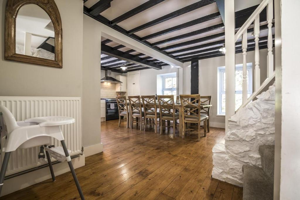Barn Conversion - Hot Tub - Penally - Tenby Экстерьер фото